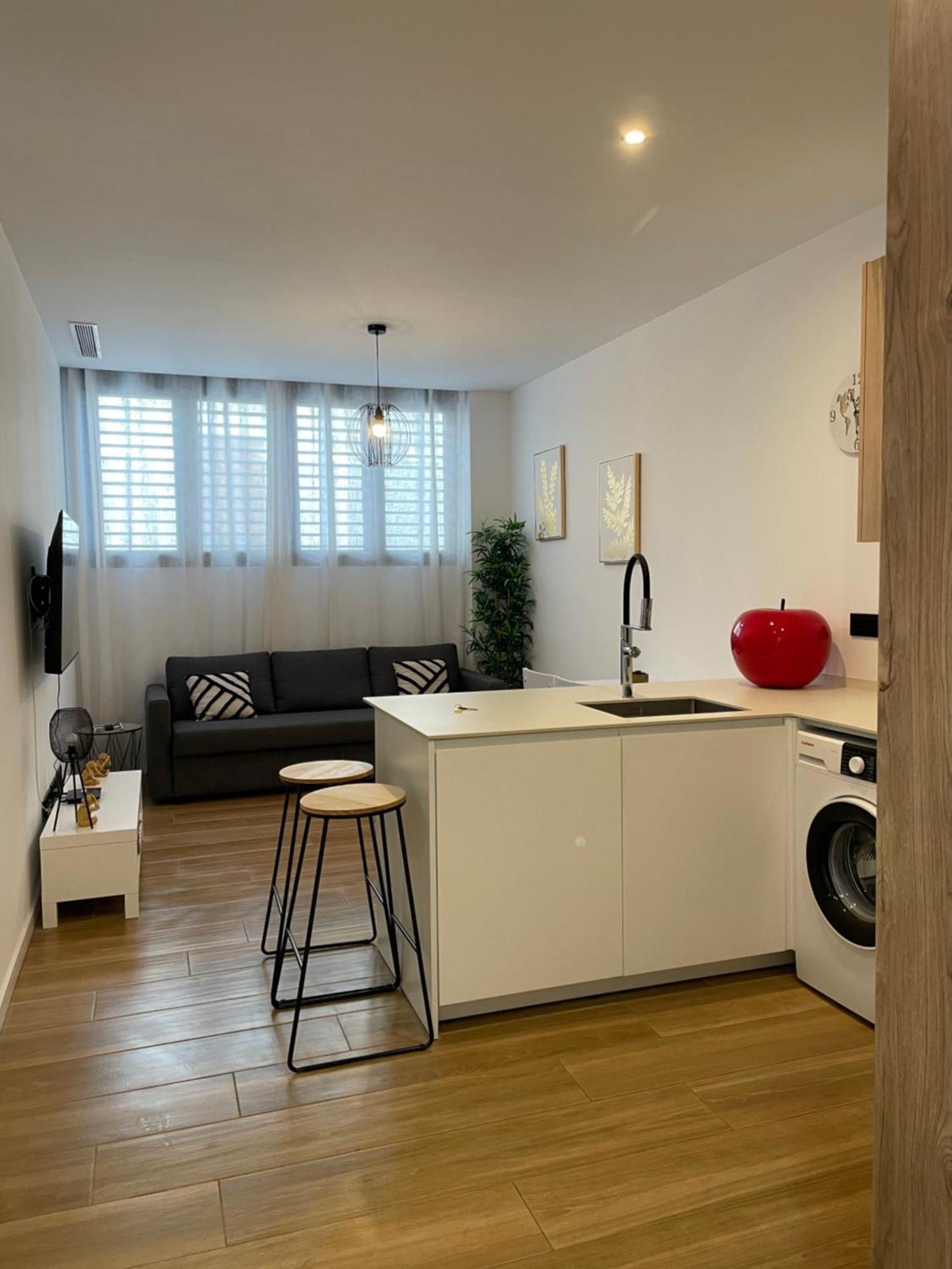 Apartment Montaner *